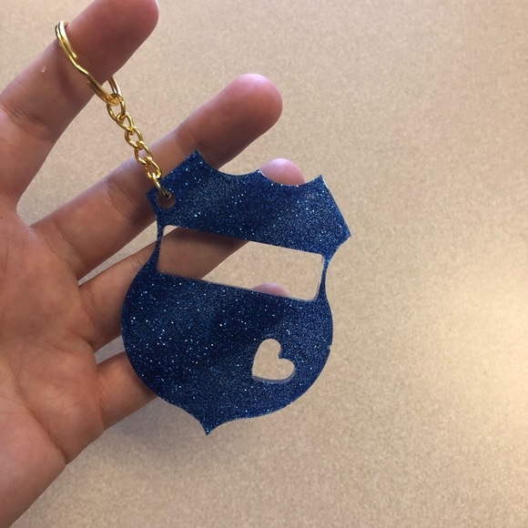 Handmade Police Badge Keychain - Picture 2 of 6